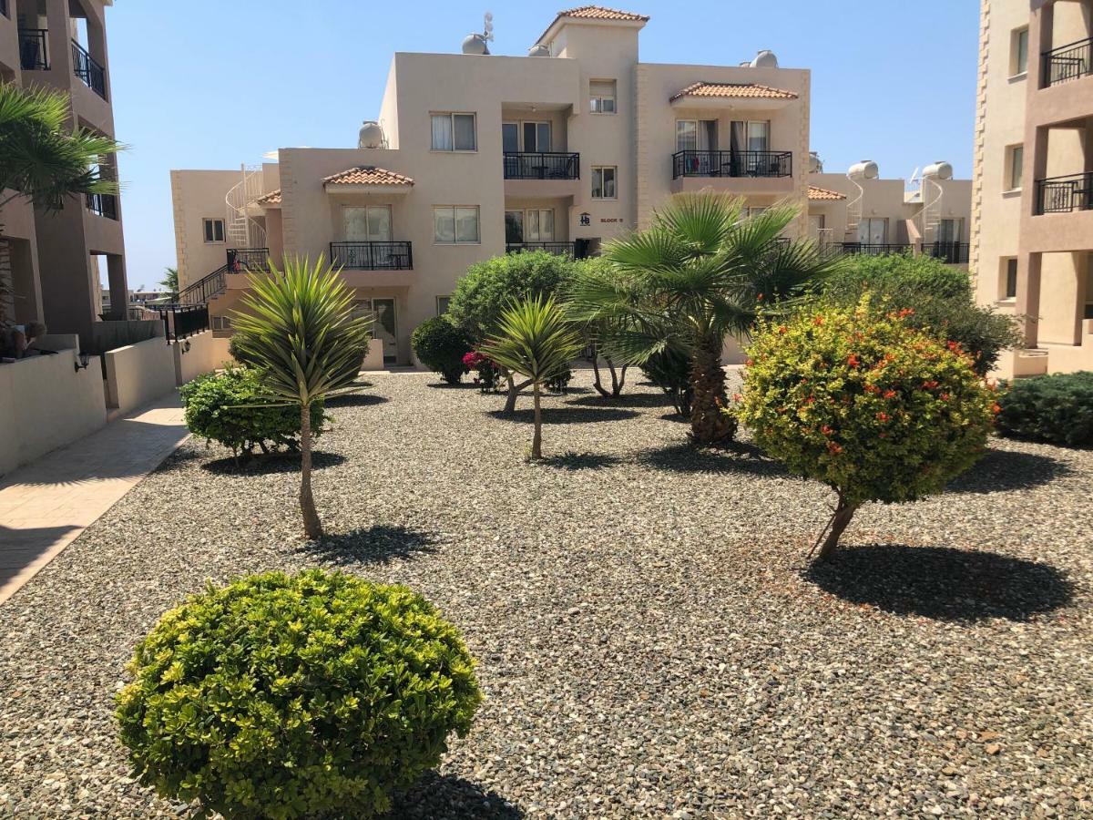 Royal Seacrest Apartment Paphos