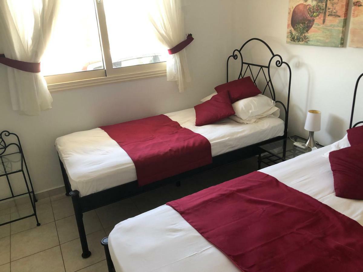 Royal Seacrest Apartment Paphos